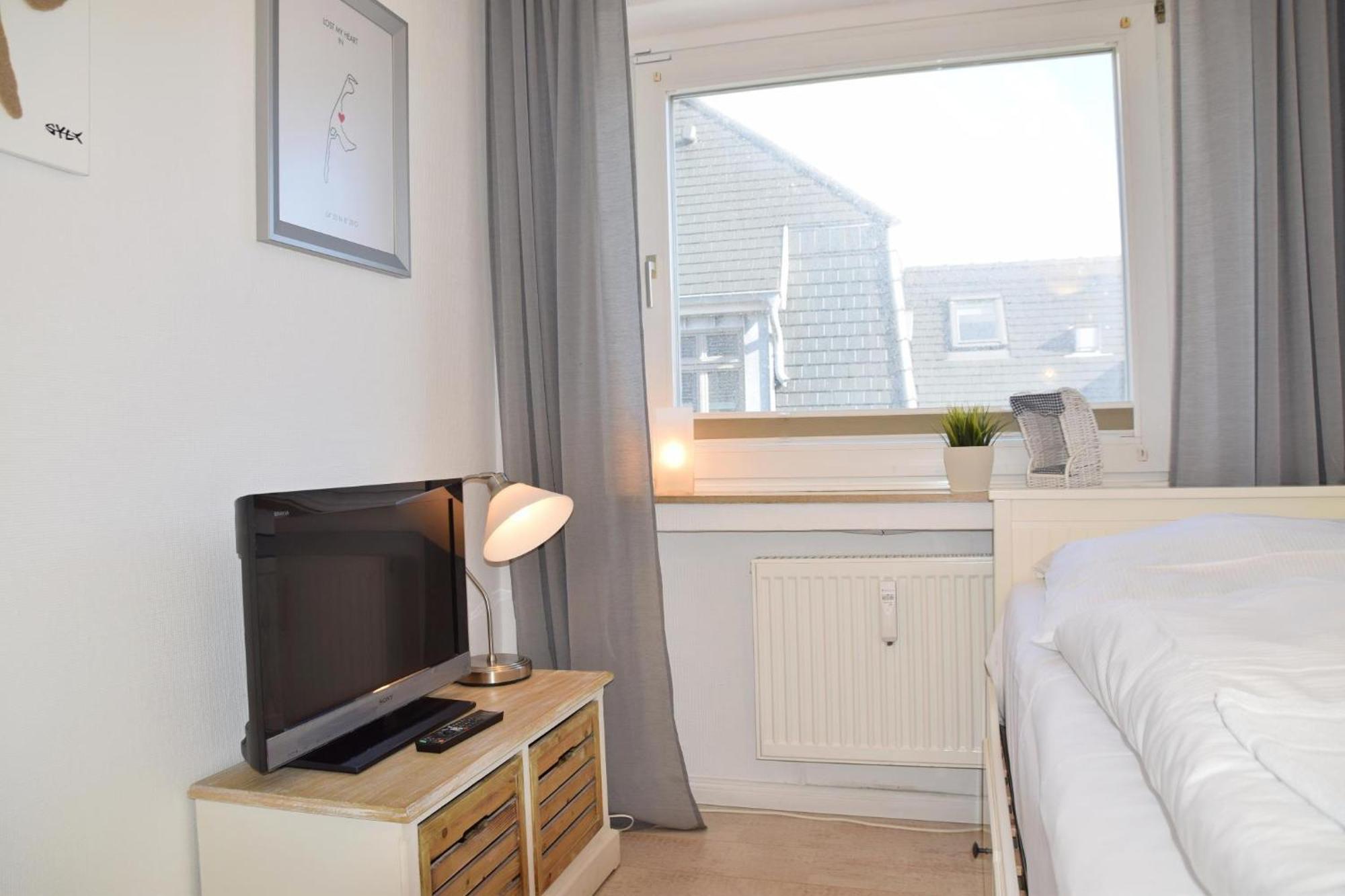 App Seebrise In Westerland Mit Balkon Am Strand Inkl Parkplatz Exterior photo