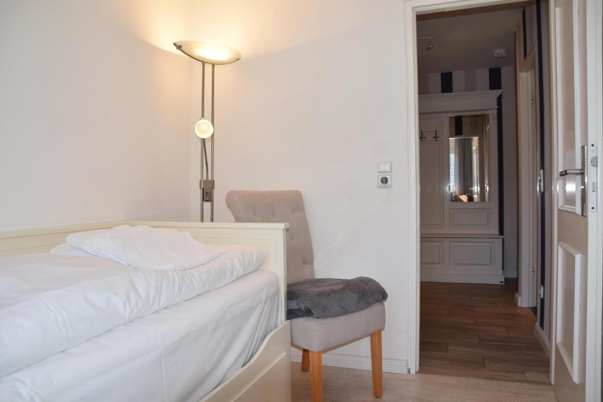 App Seebrise In Westerland Mit Balkon Am Strand Inkl Parkplatz Exterior photo
